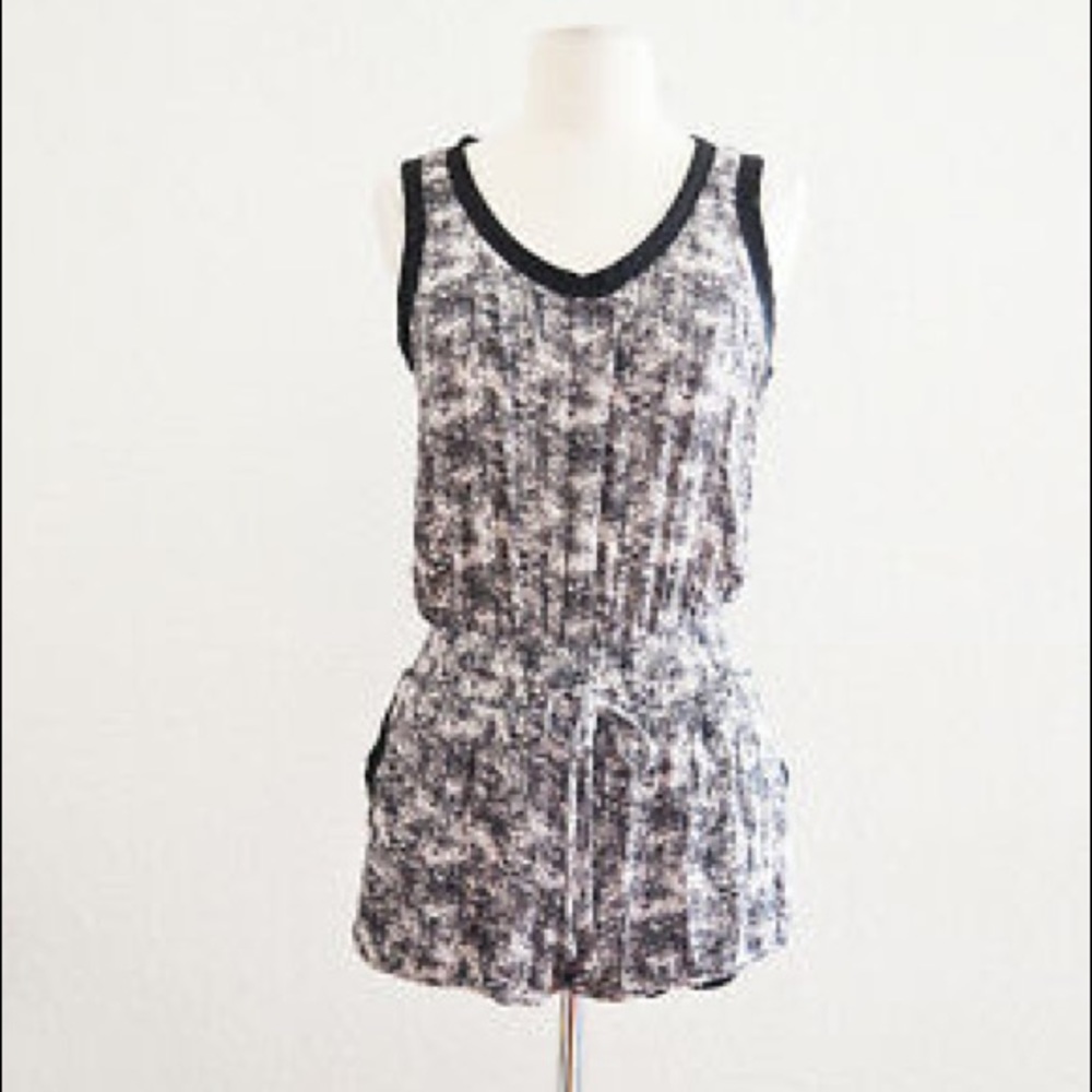 NWT Black and White Drawstring Romper Sleeveless